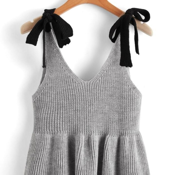SHEIN Gray Ribbed Tie Front Peplum Tank Top Small - Picture 8 of 8